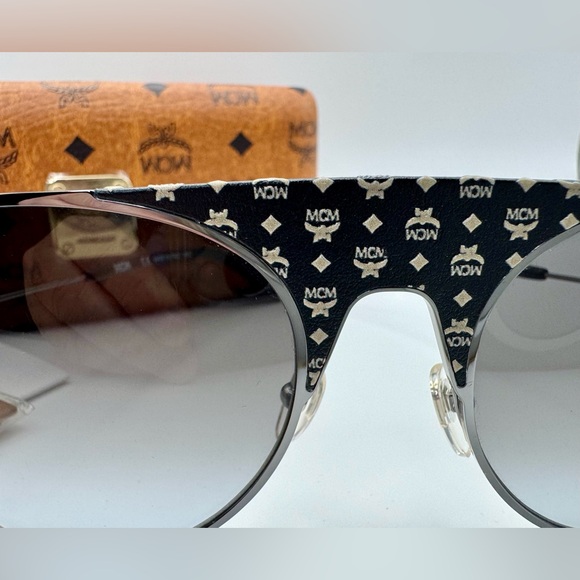 MCM Sunglasses, New - Picture 4 of 14